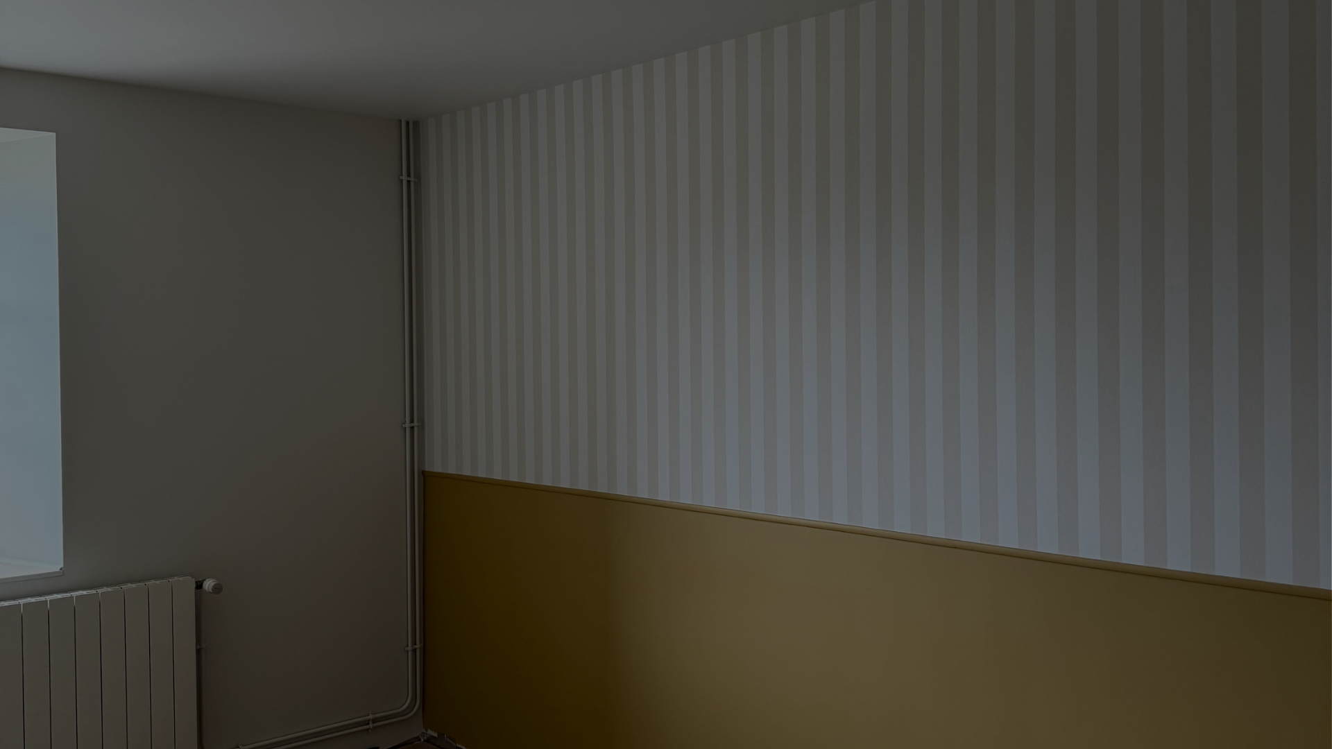 peinture interieure le genest saint isle